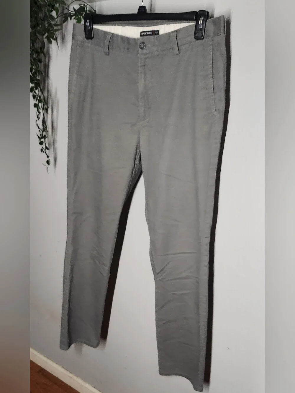 Dockers Slim Fit Gray Chinos Khakis Mens 34-34 New
